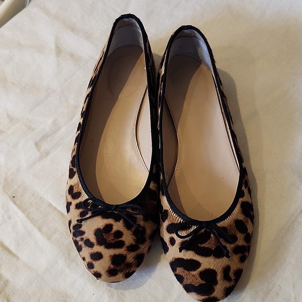 J CREW leapard skin flat leather shoes black trim rounded toe small bow size 9